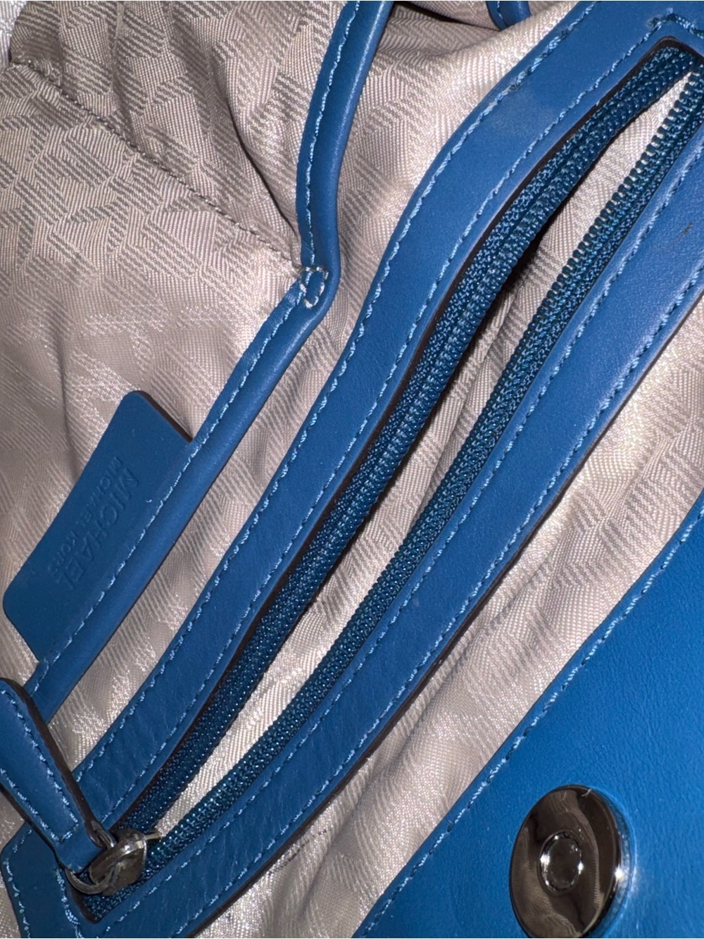 Michael Kors Blue Leather Tote with Matching Wallet - Picture 13 of 16